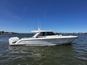 48' Tiara Yachts 2022